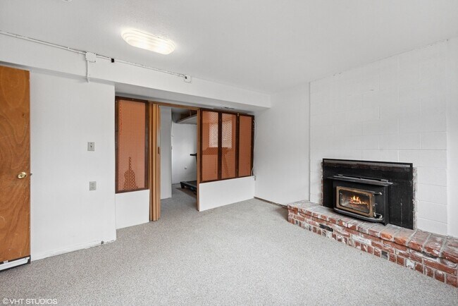 Building Photo - 2010 N 153rd St