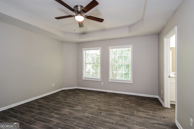 Building Photo - 136 Summer Creek Cove