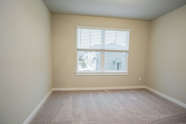 Building Photo - Lock-&-Leave Living in Pflugerville! 3BR T...