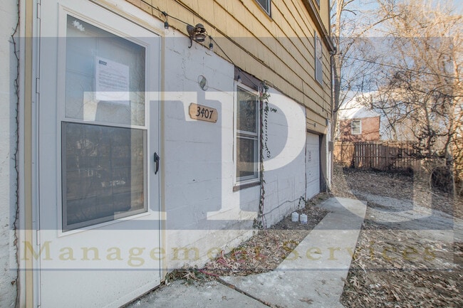 Building Photo - 3407 NE Monterey Ave
