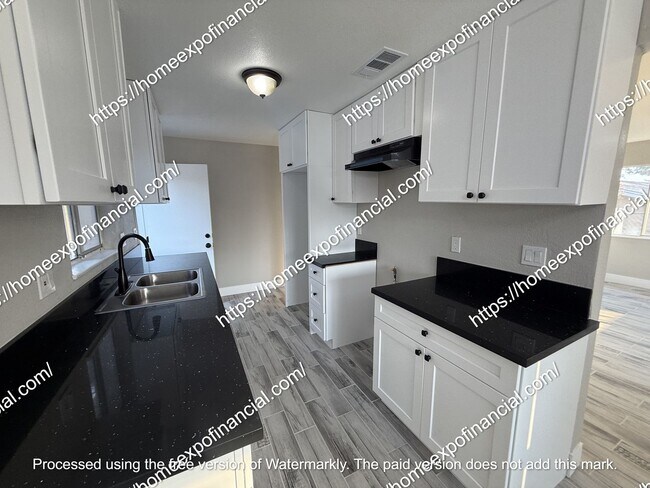 Building Photo - Nice Home For Rent