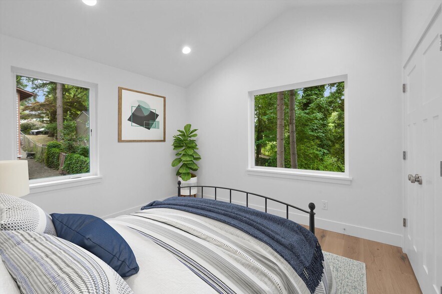 Building Photo - 14337 22nd Ave NE