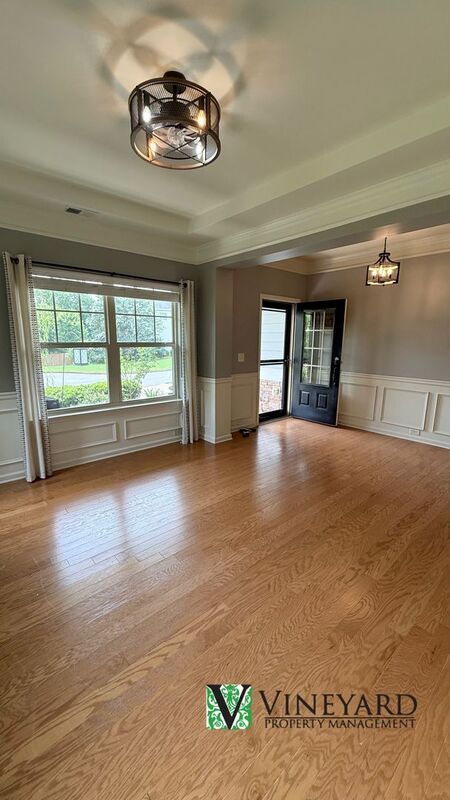 Building Photo - 303 Cherokee Reserve Ct