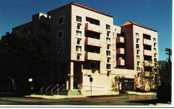 1406 Venice Blvd - 1400 Venice Blvd.- Modern Living in the Heart of Venice – Renovated 2 Bedroom Units
