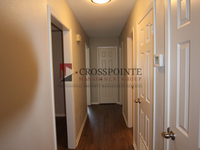 Building Photo - Charming 3 Bedroom in Whitehouse!