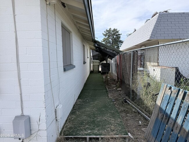 Building Photo - 14015 N 61st Ave