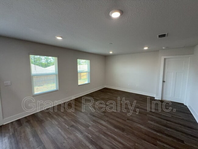 Building Photo - 4871 Snipe Rd