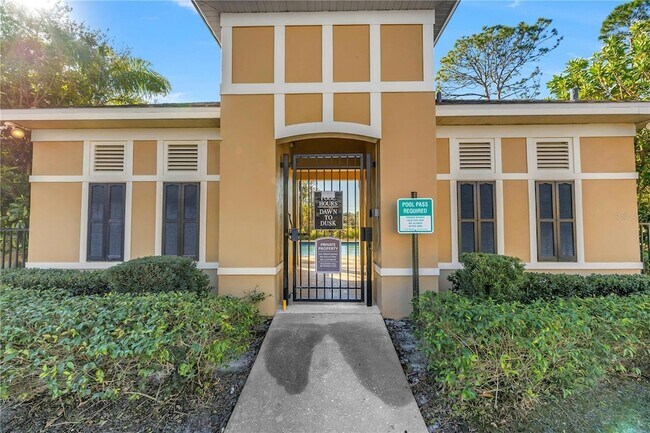 Building Photo - 8517 Edgewater Pl Blvd