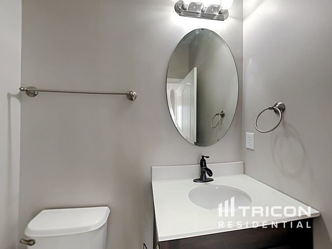 Building Photo - 6405 Lanzerac Manor Dr