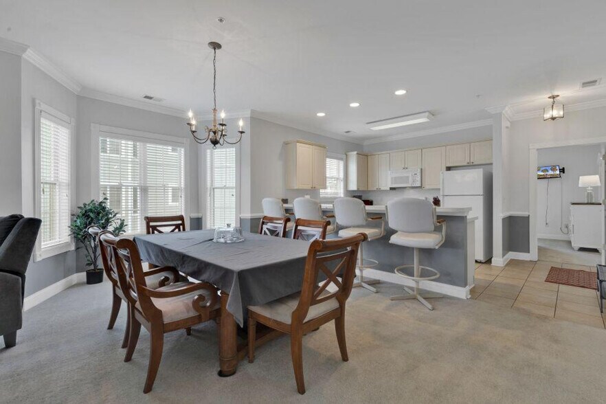 Building Photo - 4886 Luster Leaf Cir