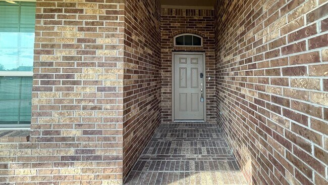 Building Photo - 23746 Piedmont Forest Dr