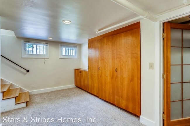 Building Photo - 3 br, 2 bath House - 1121 S. Downing Street