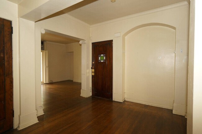 Foyer - The Old Heidelberg