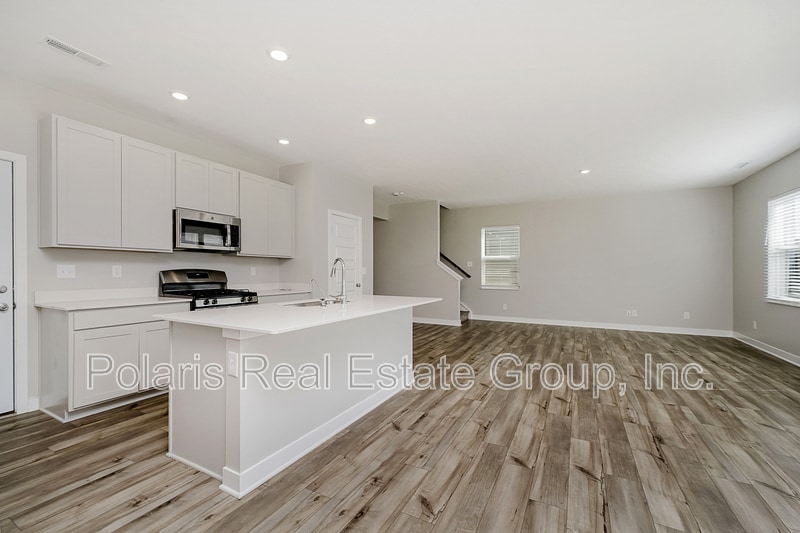 Building Photo - 11431 Hartwell St