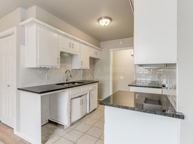 Building Photo - 7432 NW 27th St