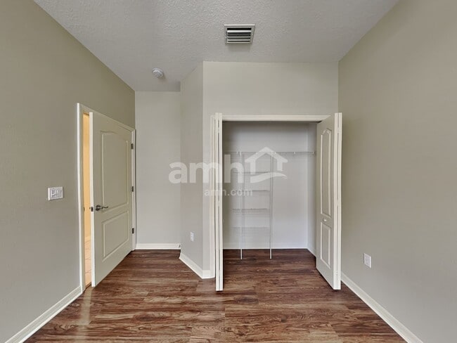 Building Photo - 6626 Rock Bridge Ln