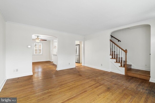 Building Photo - 121 Hopkins Rd