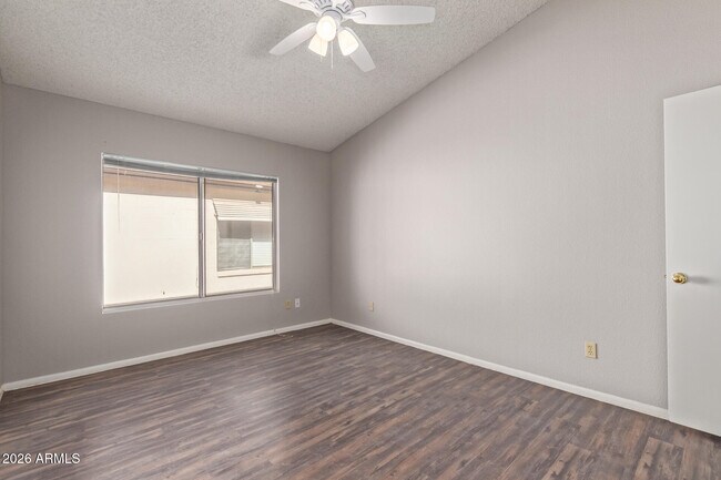 Building Photo - 8651 N 107th Dr