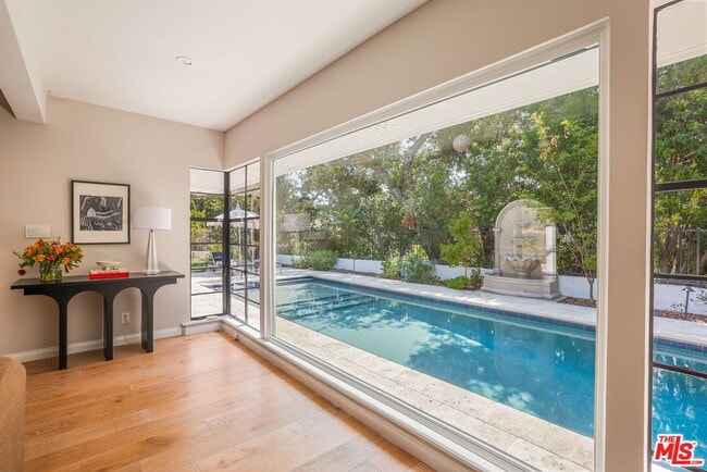 Building Photo - 11349 Canton Dr