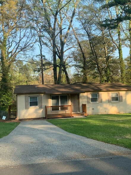 Building Photo - 4838 Bartlett Rd