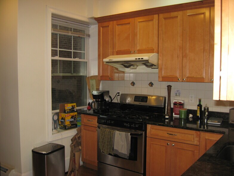 Building Photo - 88 Pleasant St
