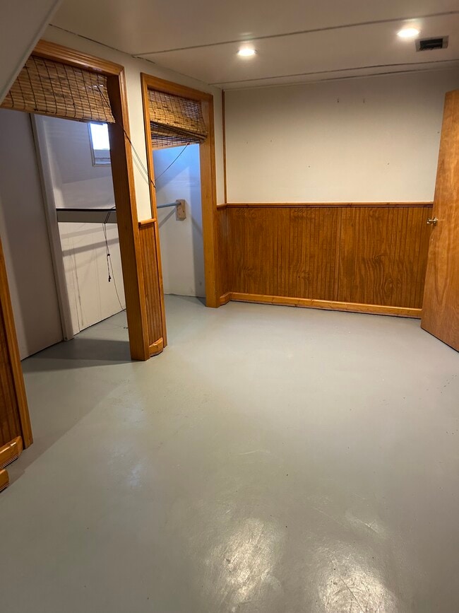 Building Photo - 1607 Howard St