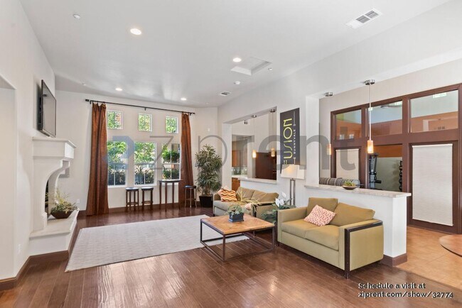 Building Photo - 929 Glen Valley Terrace