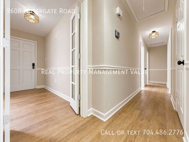 Building Photo - 9608 Watergate Rd