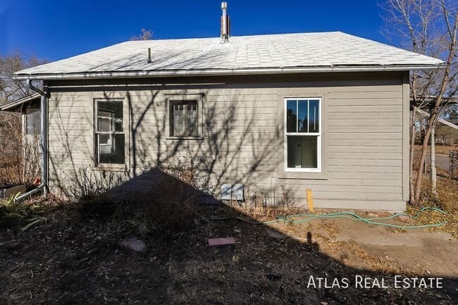 Building Photo - 1917 S Fox St