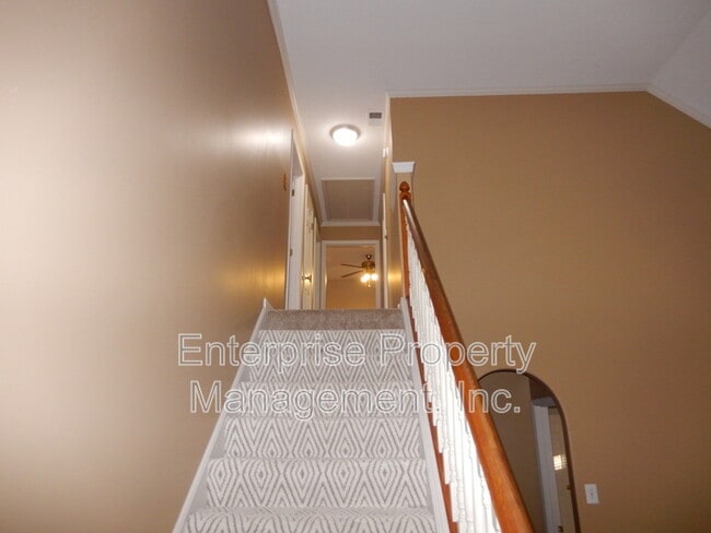 Building Photo - 4525 Hickory Creek Dr
