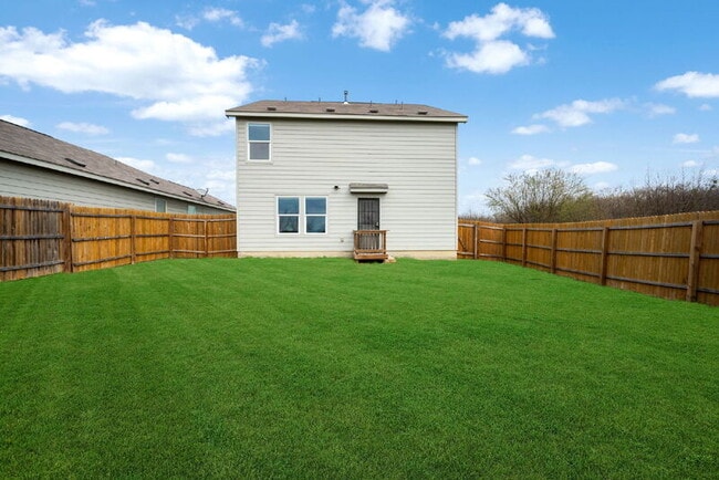 Building Photo - 5703 Dewberry Run