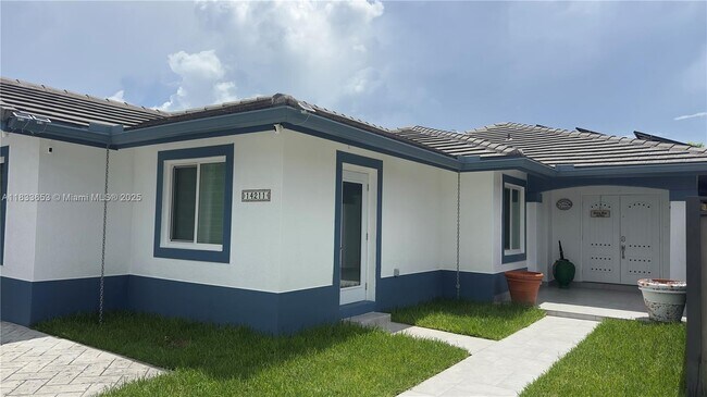 Primary Photo - 14211 SW 147th Ct