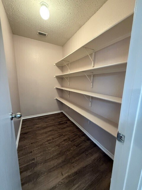 Building Photo - Open floorplan in Fort Worth 3/2/2