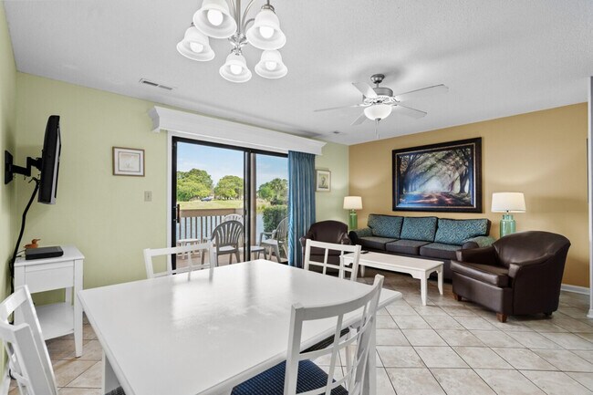 Building Photo - 1639 Sedgefield Dr