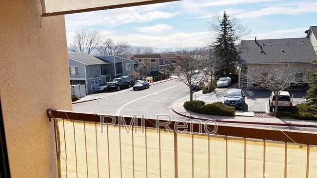 Building Photo - 2700 Plumas St