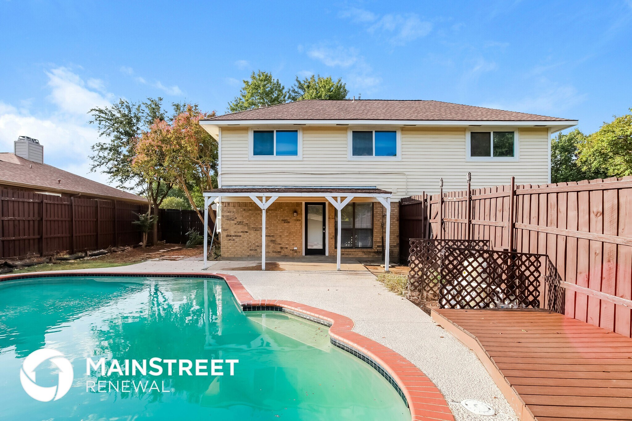 Building Photo - 1210 Fox Hollow