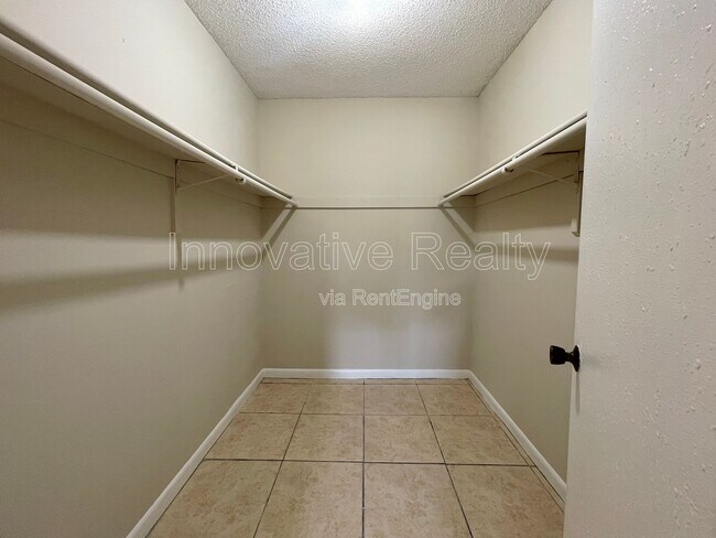 Building Photo - 5101 Curry Ford Rd