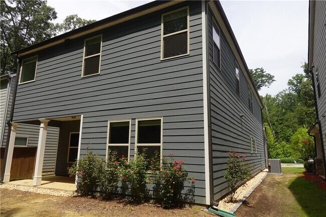Building Photo - 2719 Morgan Spring Trail