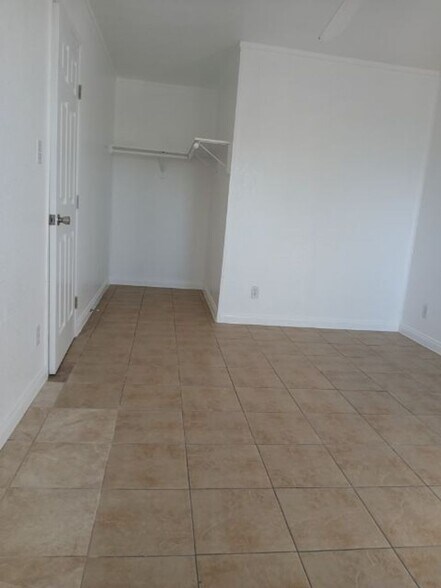 Building Photo - 2601 Columbus St