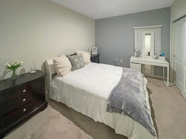 Building Photo - 307 Millstone Ct