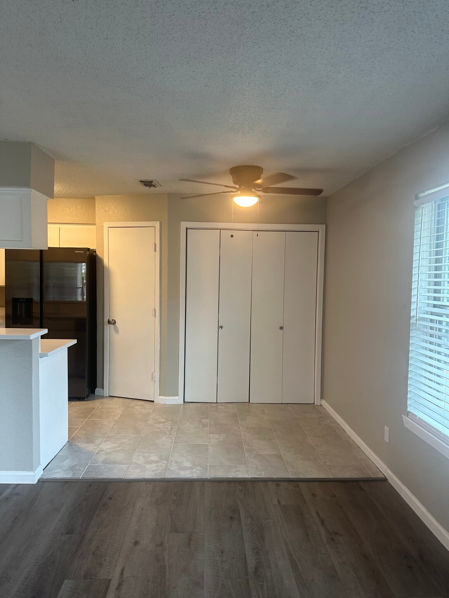 Building Photo - 228 Greenhill Dr