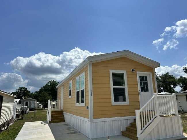 Building Photo - 16731 US-301