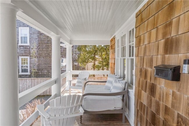 Building Photo - 193 Coggeshall Ave