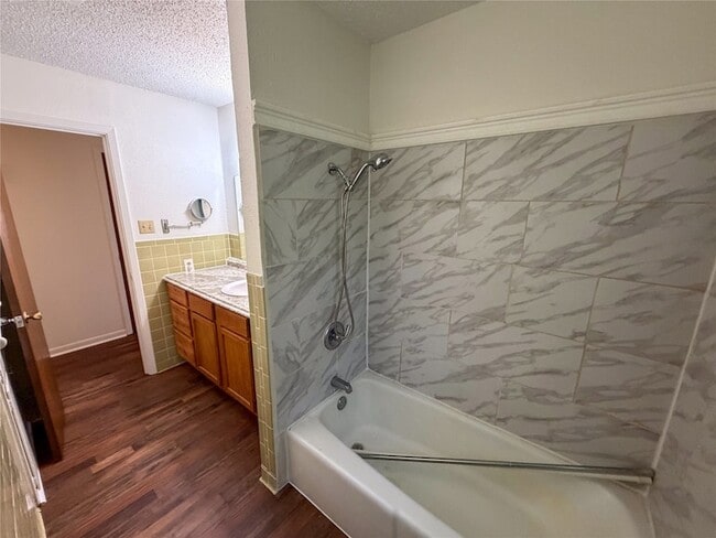 Building Photo - 907 Seymore Cir