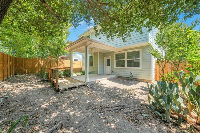 Building Photo - 7408 Brynner St
