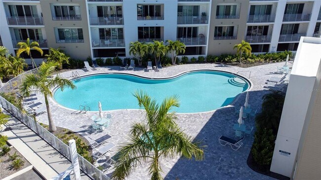 Building Photo - 1709 N Tamiami Trl
