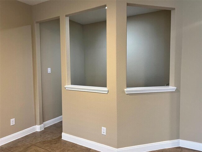 Building Photo - 4318 Bay Wind Ct