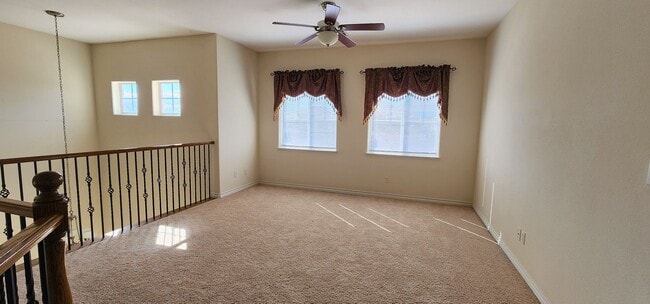 Building Photo - Spacious 5-Bedroom Home in Gated Las Vegas...