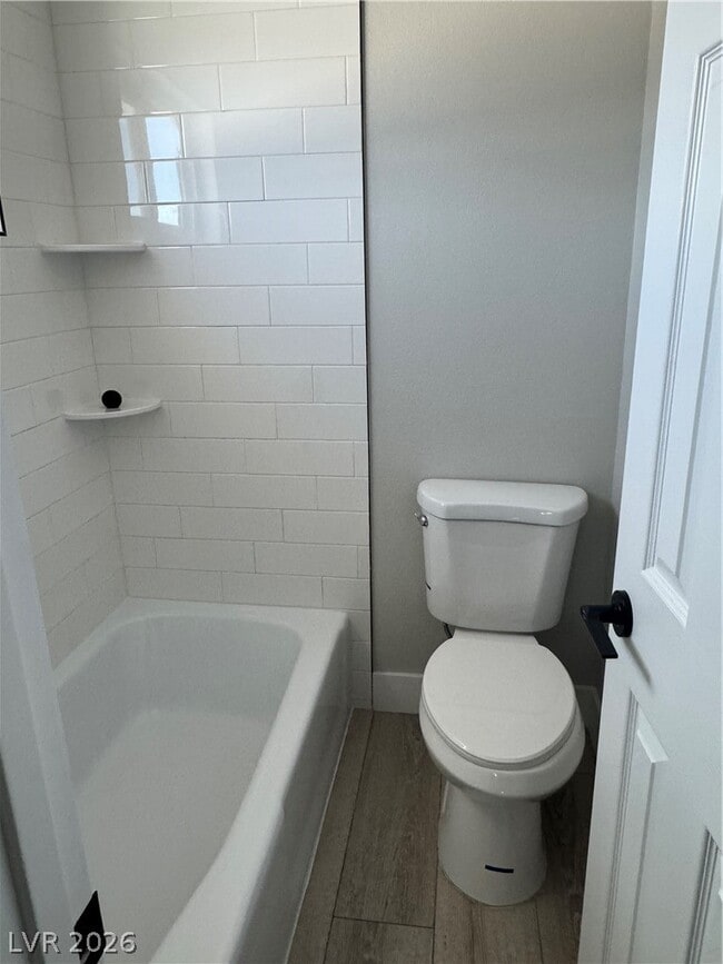 Building Photo - 508 Greenbriar Townhouse Way