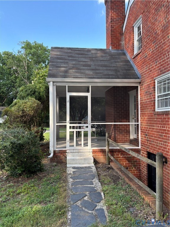 Building Photo - 5813 Fitzhugh Ave